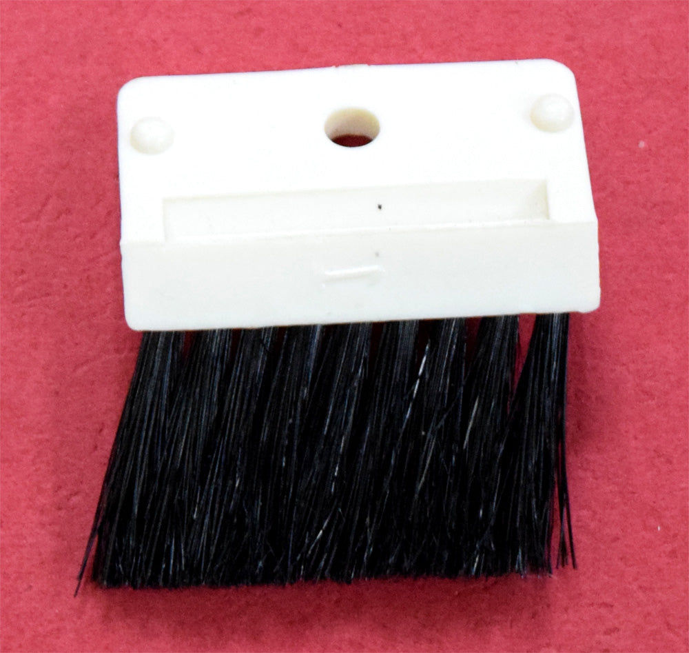 Tucking brush, (Right) KR260 413756001