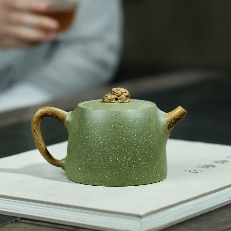 LIONRHK TEA - Yixing Zisha Clay Teapot, Ore Green Clay, Auspicious Well Fence 300cc