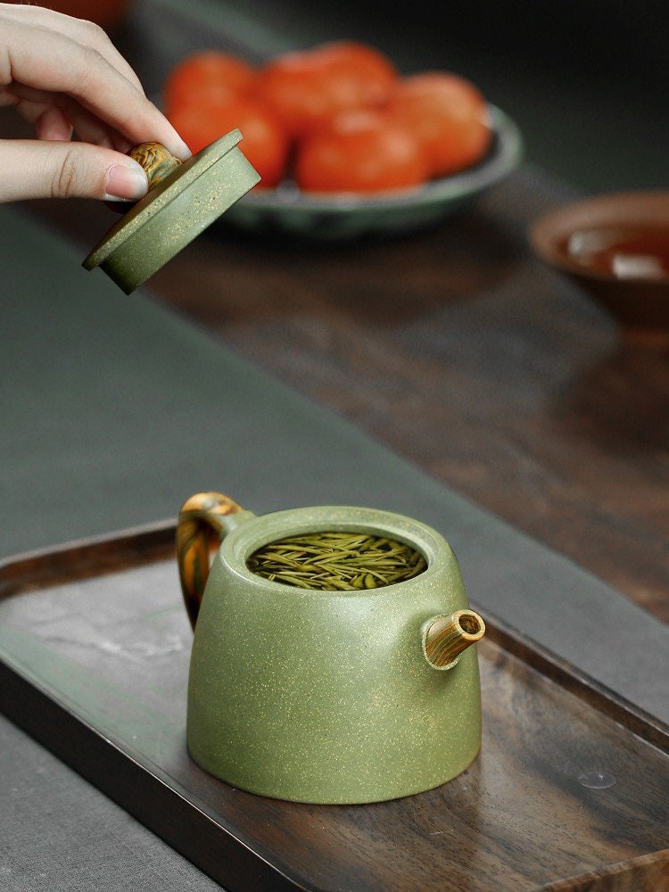 LIONRHK TEA - Yixing Zisha Clay Teapot, Ore Green Clay, Auspicious Well Fence 300cc