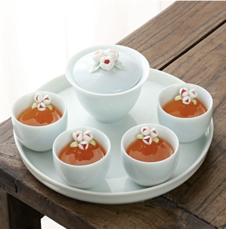 LIONRHK TEA- Ceramic Flower Pinch Tea Set