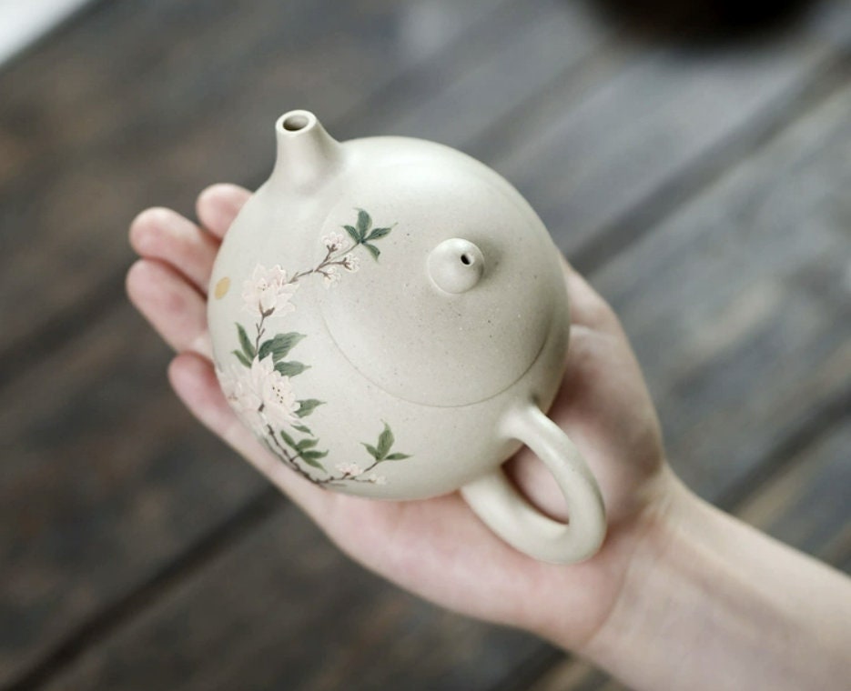 LIONRHK TEA - Yixing Zisha Clay Teapot, Peony Xi Shi Tea Pot 250cc