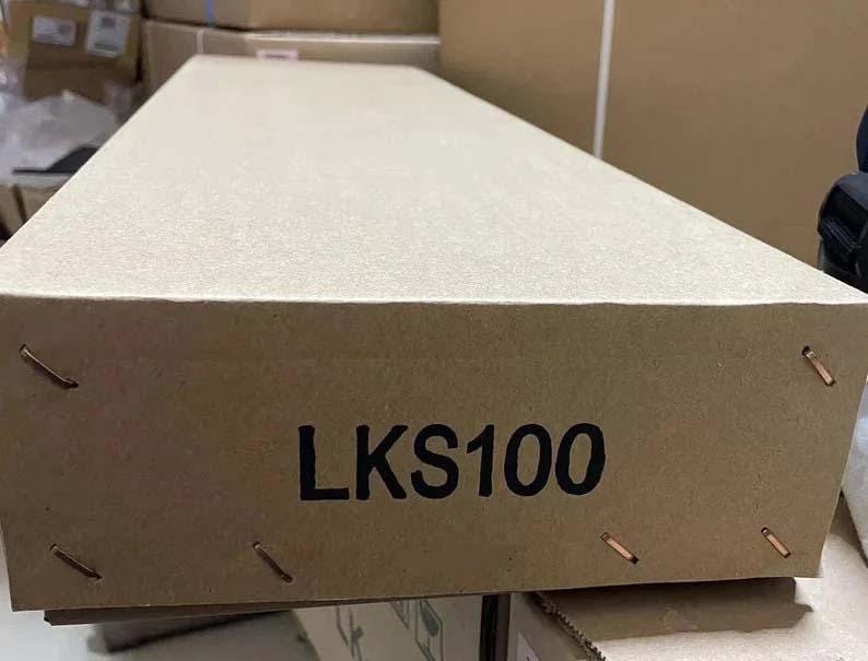 LKS100 Silver Reed 6.5mm 100 Needles Mid Gauge Basic Knitting Machine